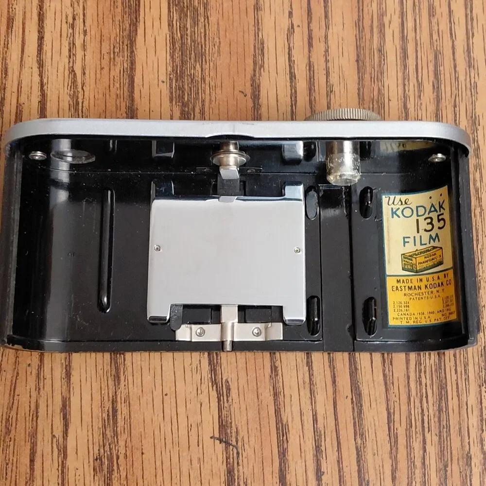 Vintage Kodak 35 Camera Anastigmat 51mm f/4.5– Untested for PARTS/REPAIR